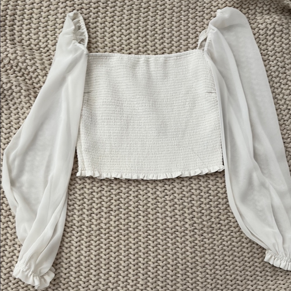 Aritzia White Crop Blouse with Puffed Sleeves